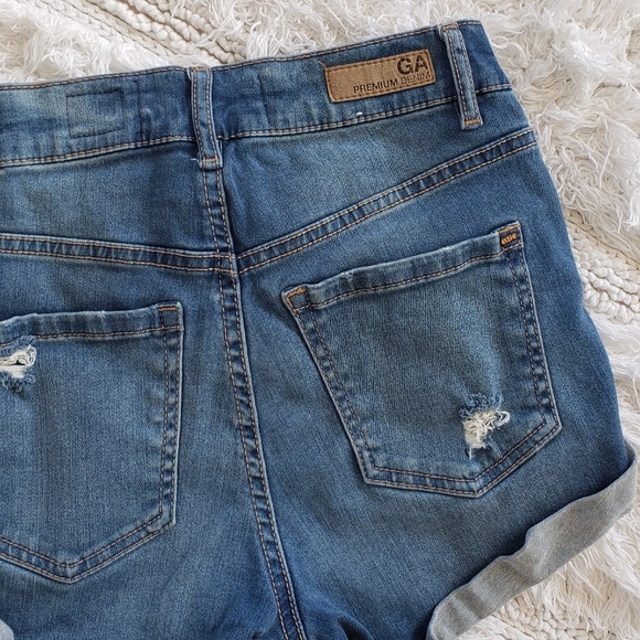 Garage Retro High Waist Shorts with Distressing - Picture 6 of 8